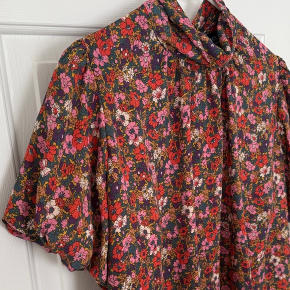 Vici Women’s Multicolor Floral Puff Sleeve Tie Back Blouse Top Size XL - Picture 8 of 10